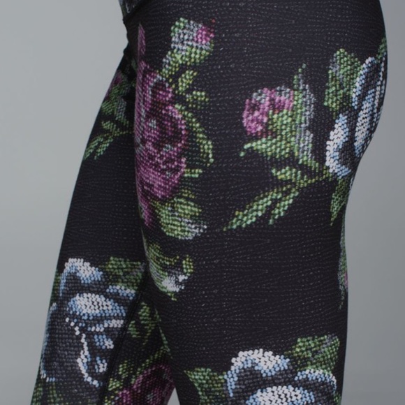 Lululemon High Times Garden Party 7/8 Pant Luon 2 - Picture 7 of 10